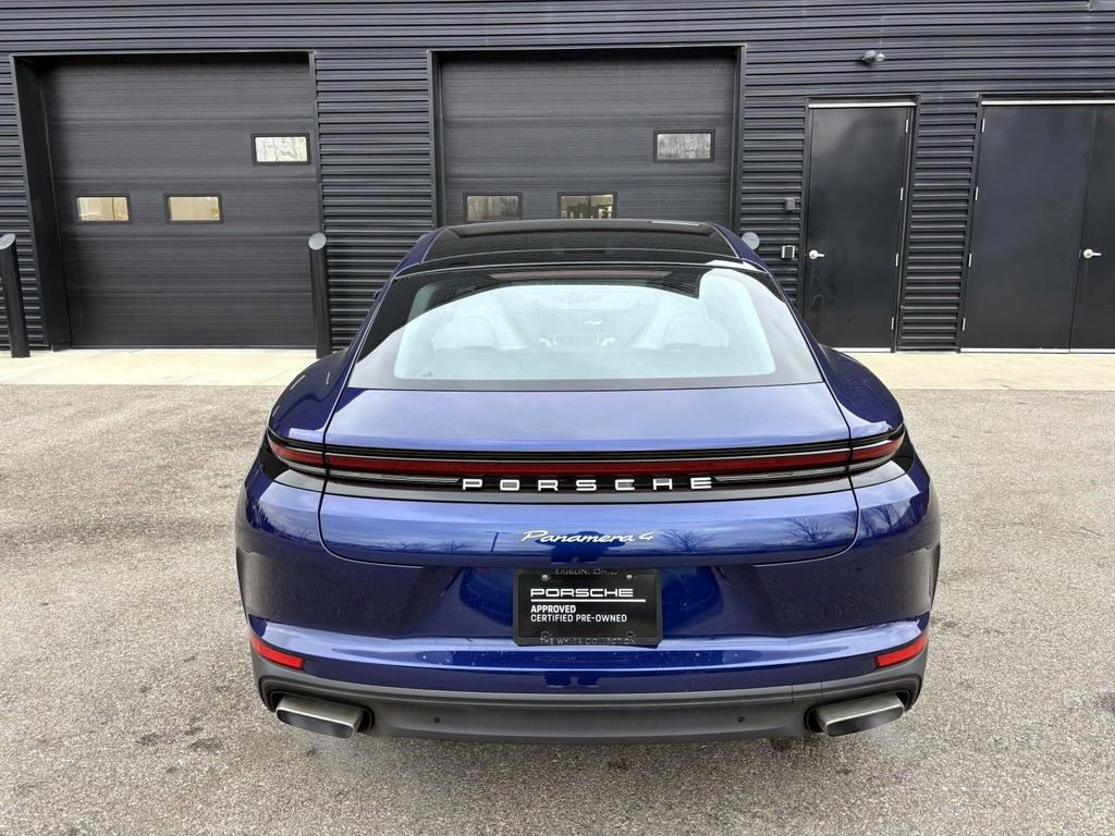 Used 2025 Porsche Panamera 4 image 9