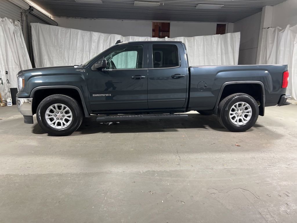 Used 2018 GMC Sierra 1500 SLE w/ Suspension Package, Off-Road AWD/4WD image 4