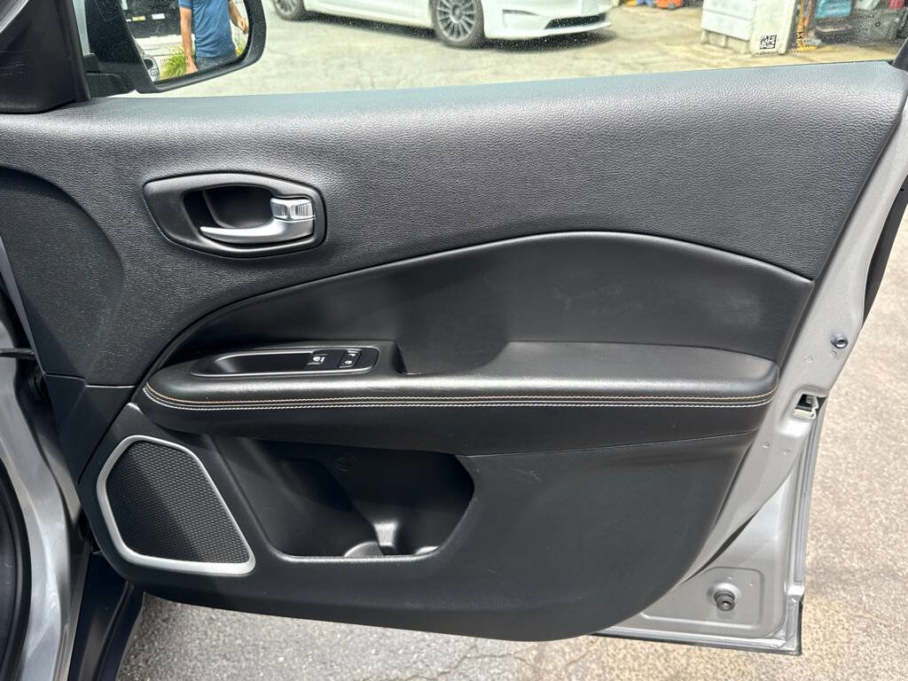 Used 2020 Jeep Compass Latitude w/ Cold Weather Group image 28