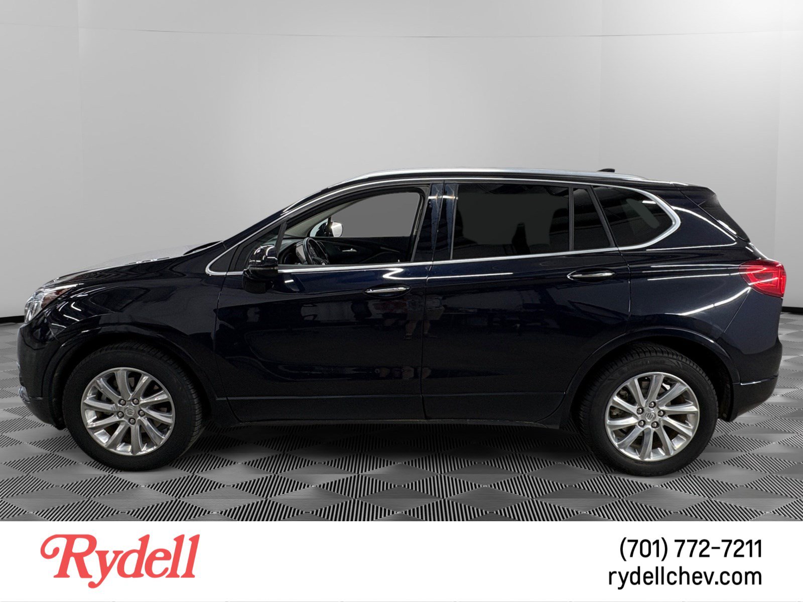 Used 2020 Buick Envision Essence AWD/4WD image 2