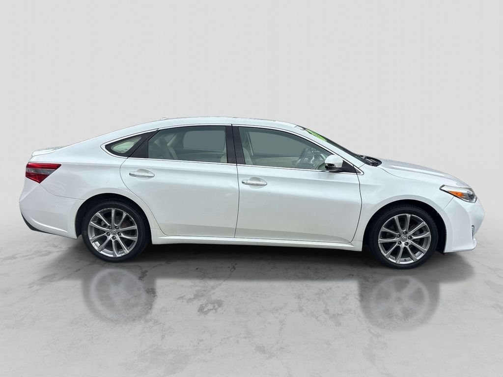 Used 2014 Toyota Avalon XLE Touring FWD image 5