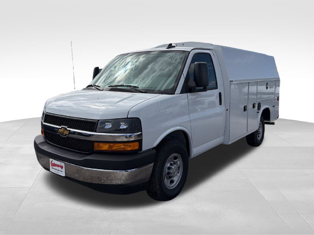 New 2026 Chevrolet Express 3500 w/ Power Convenience Package RWD image 4