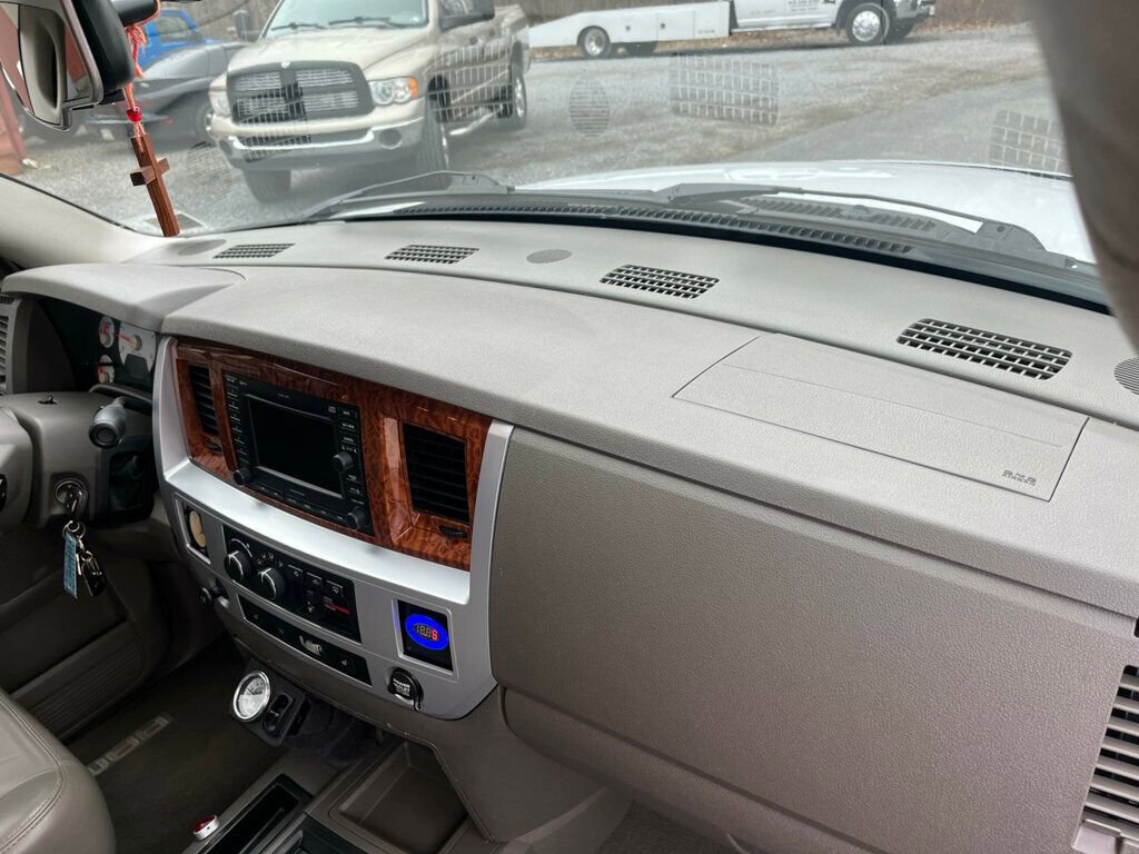 Used 2007 Dodge Ram 3500 Truck Laramie image 48