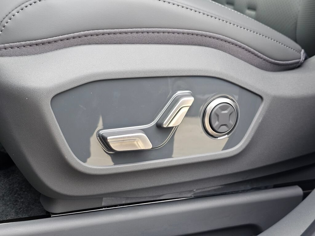 New 2026 Kia EV9 Wind AWD/4WD image 35
