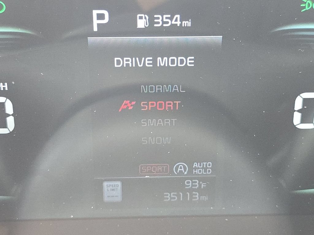 Used 2025 Kia Sportage X-Line AWD/4WD image 31