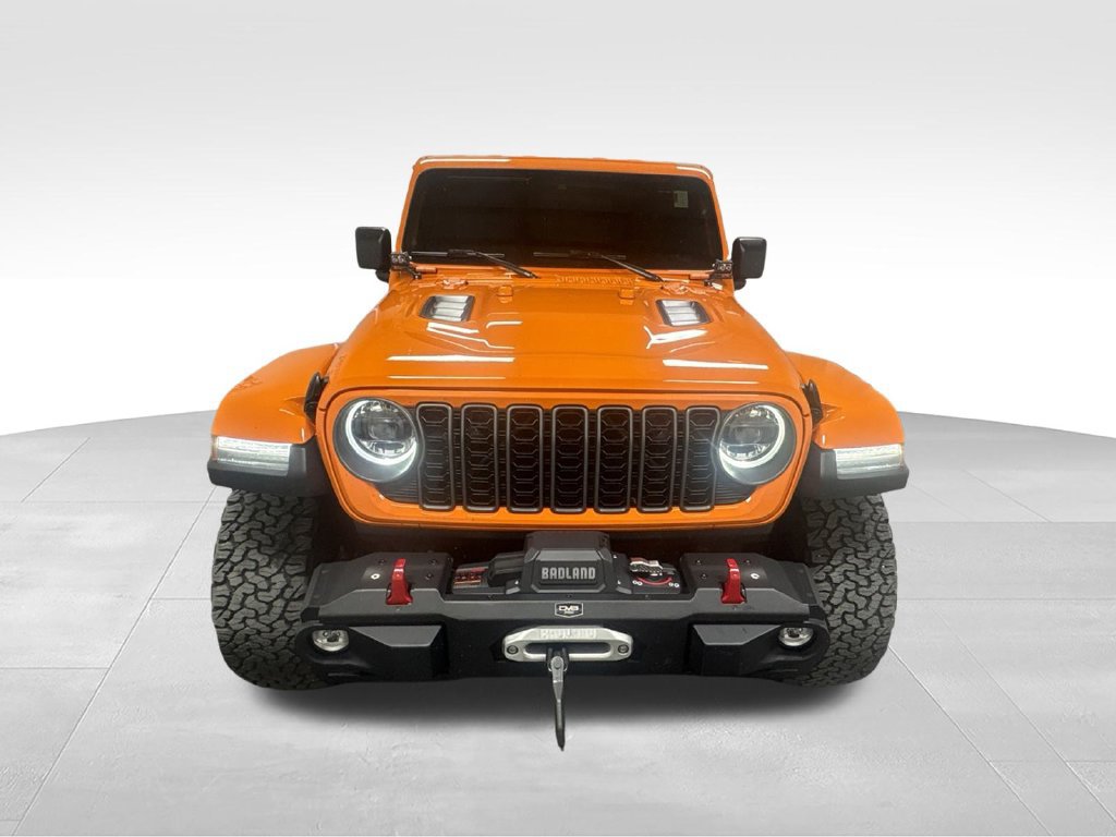 Used 2025 Jeep Wrangler Unlimited Rubicon w/ XTREMEE 35" Tire Package AWD/4WD image 4