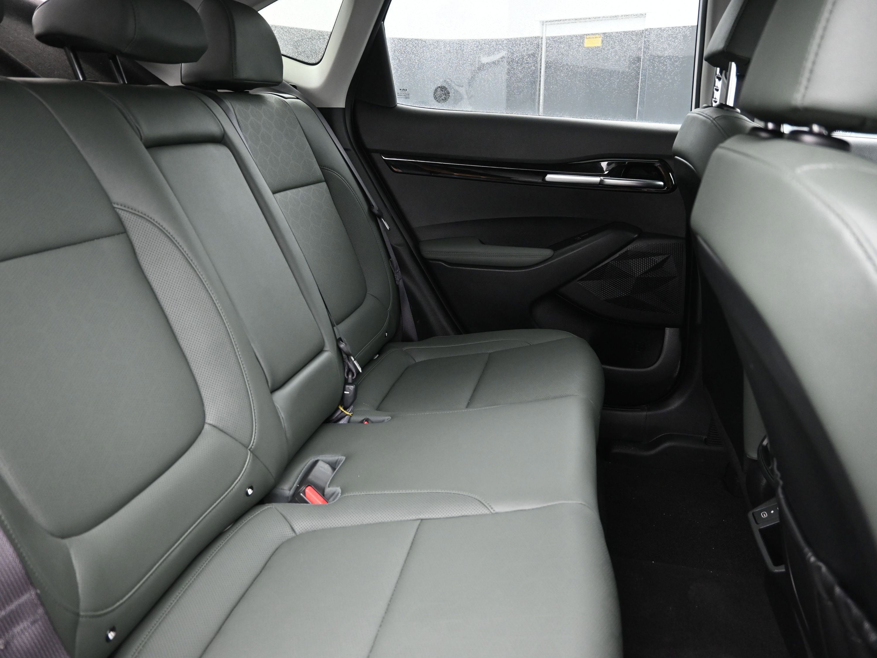 Used 2024 Kia Seltos SX image 25