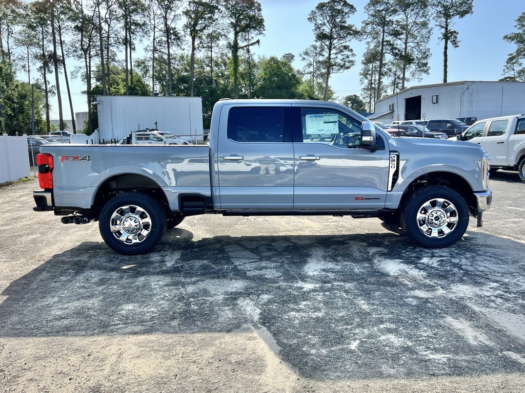 New 2025 Ford F250 King Ranch w/ Chrome Package image 8
