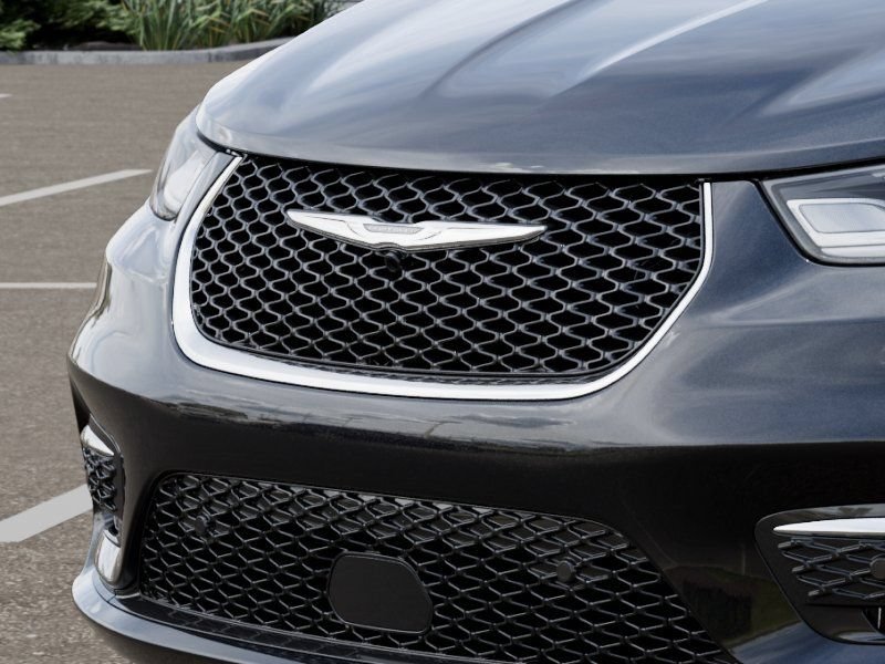 New 2026 Chrysler Pacifica Limited FWD image 12