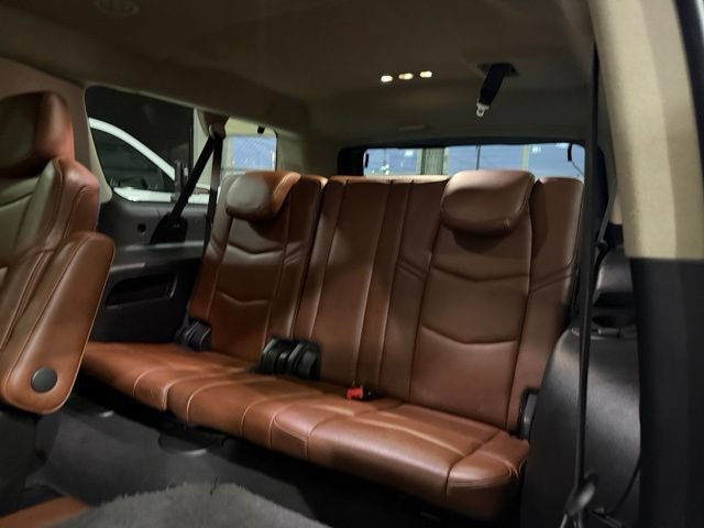 Used 2019 Cadillac Escalade ESV Premium Luxury AWD/4WD image 34