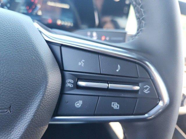 New 2026 Chevrolet Equinox LT w/ Midnight Edition image 11