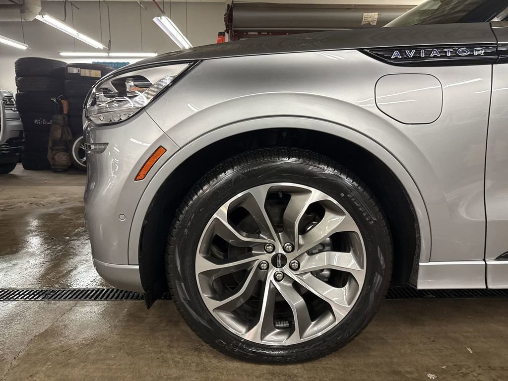 Used 2021 Lincoln Aviator Grand Touring w/ Equipment Group 302A image 19