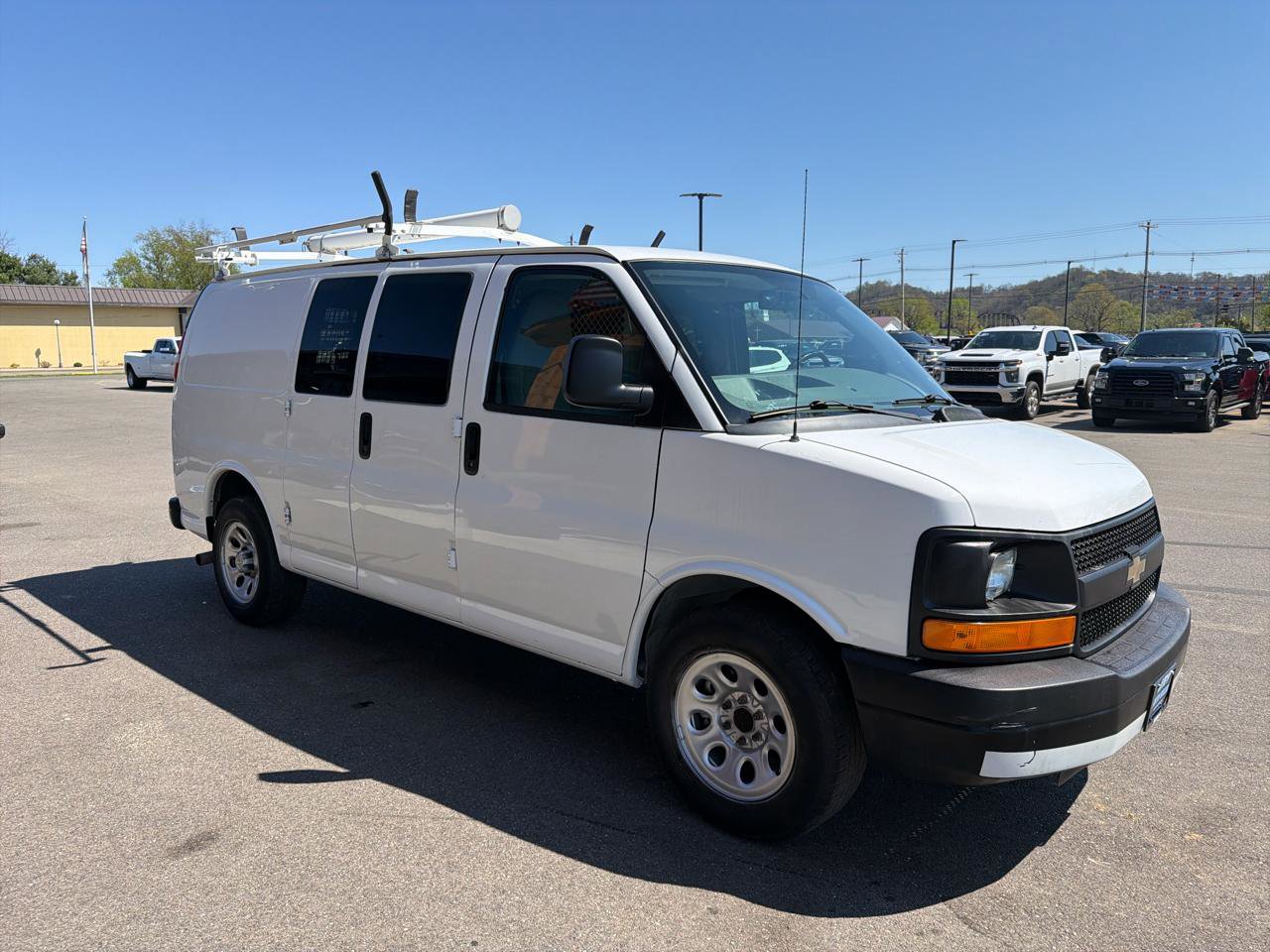 Used 2013 Chevrolet Express 1500 RWD image 3