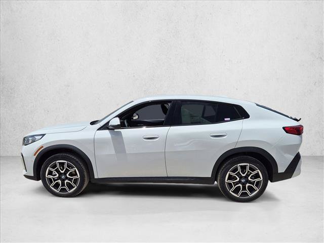 New 2026 BMW X2 xDrive28i AWD/4WD image 5