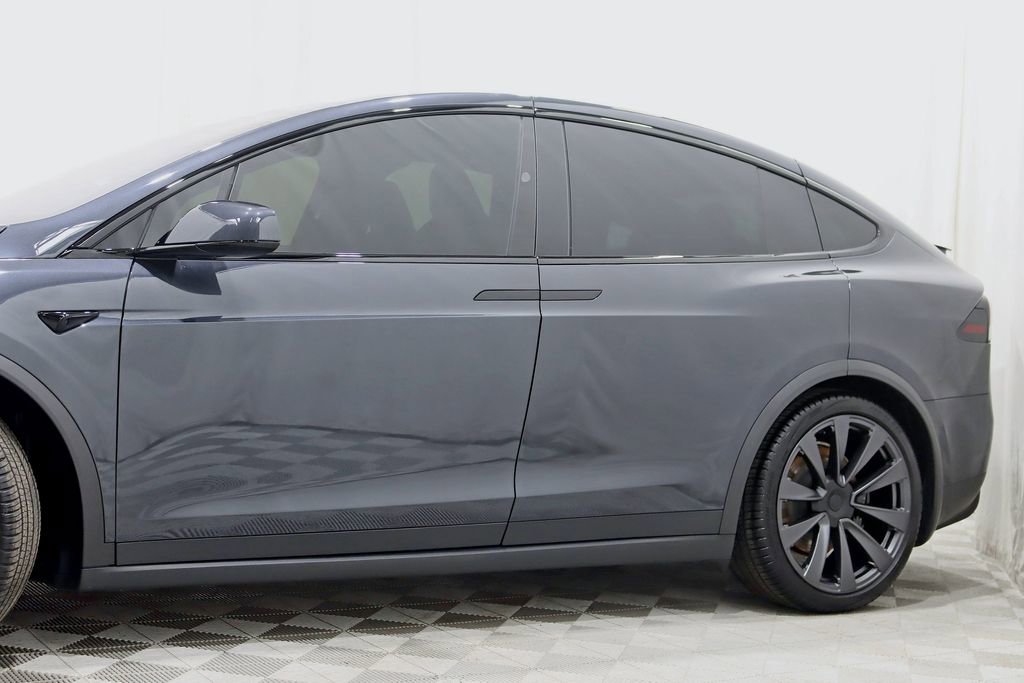 Used 2025 Tesla Model X AWD/4WD image 3