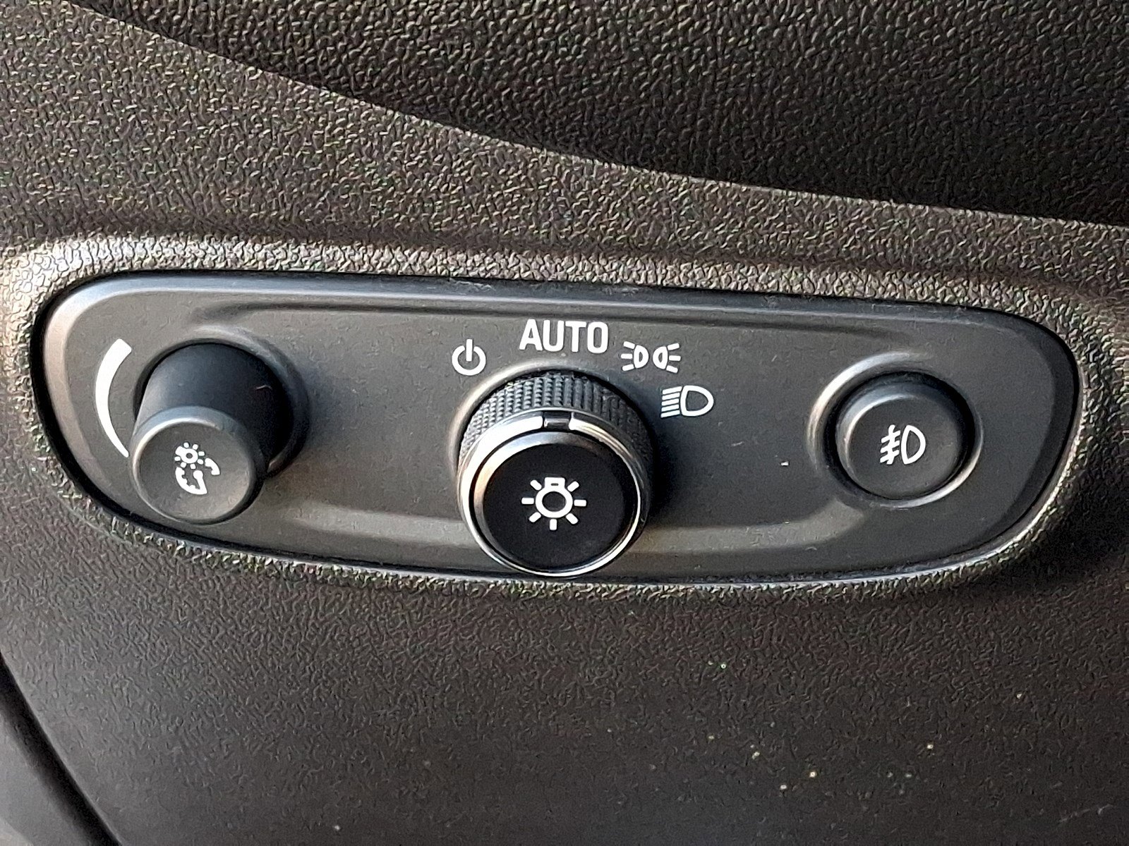 Used 2021 Chevrolet Equinox LT image 25