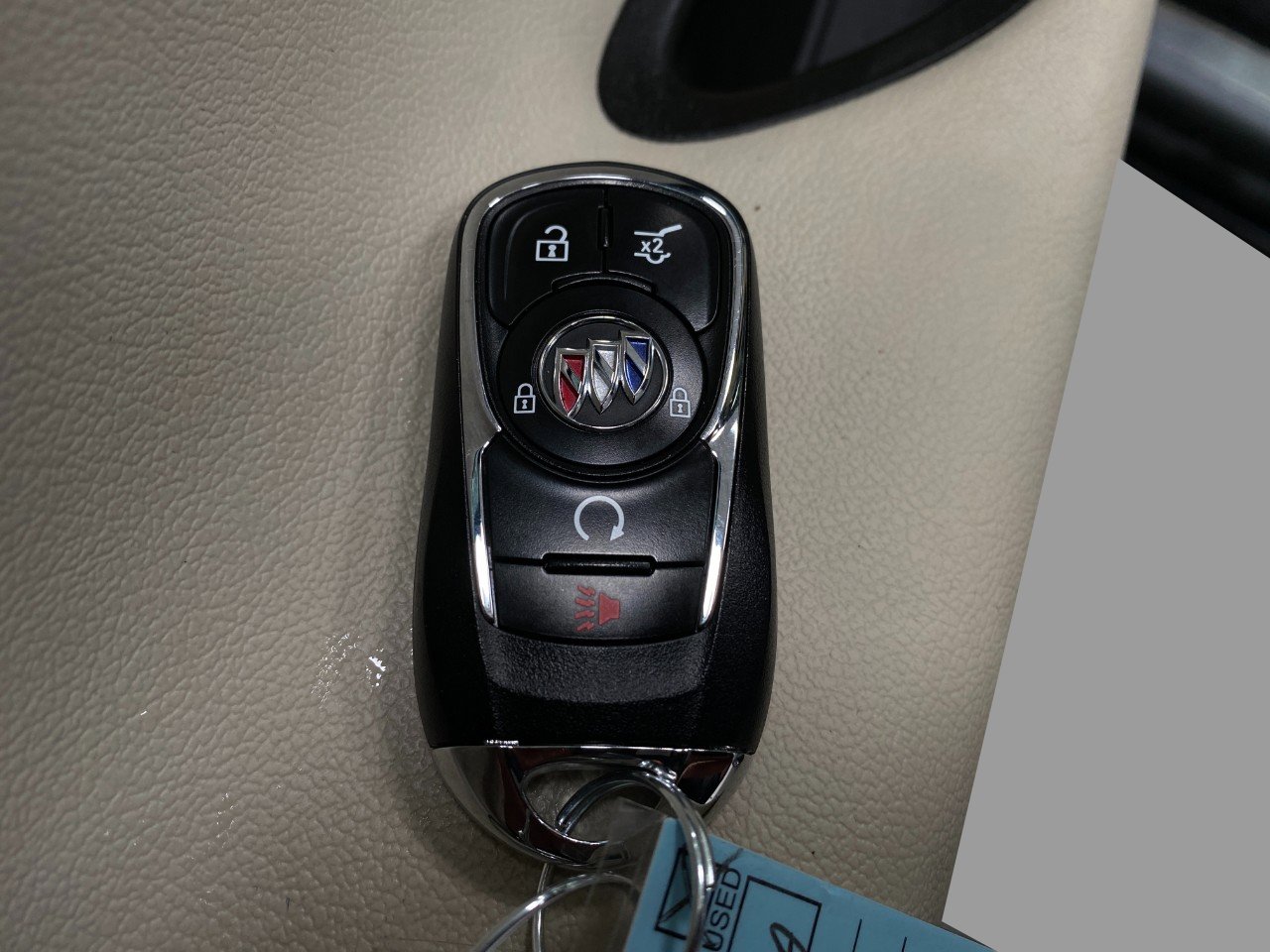 Used 2023 Buick Encore GX Essence w/ Experience Buick Package FWD image 30