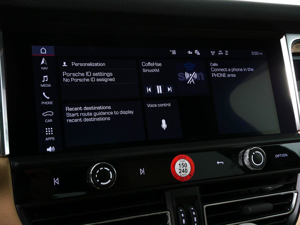 Certified 2026 Porsche Macan AWD/4WD image 13