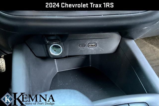 Used 2024 Chevrolet Trax RS w/ Driver Confidence Package image 17