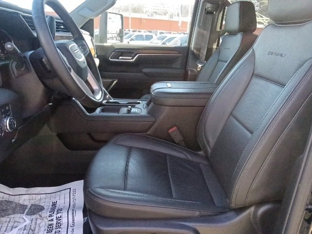 Used 2025 GMC Sierra 2500 Denali w/ Technology Package image 15