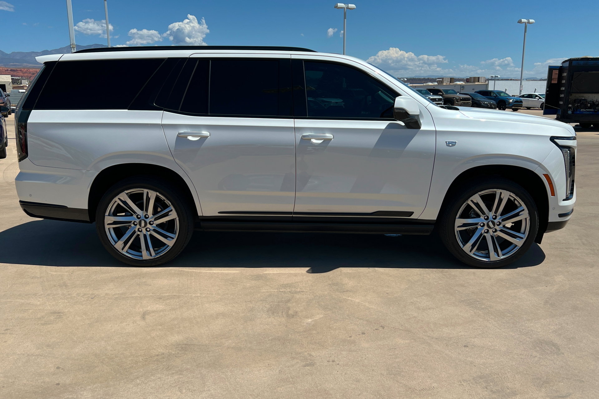 Used 2025 Cadillac Escalade Sport w/ Touring Package AWD/4WD image 7
