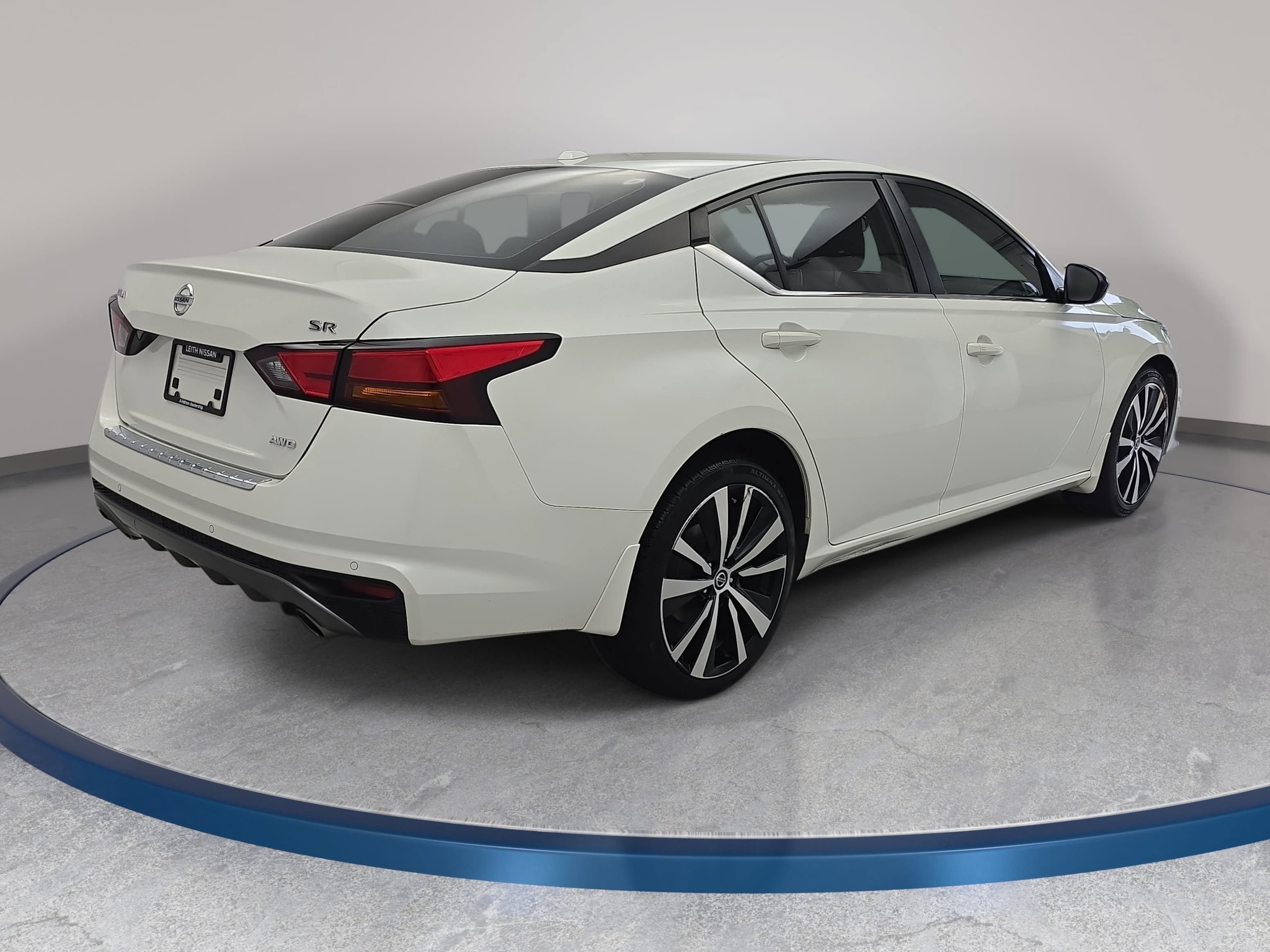 Certified 2022 Nissan Altima 2.5 SR AWD/4WD image 5