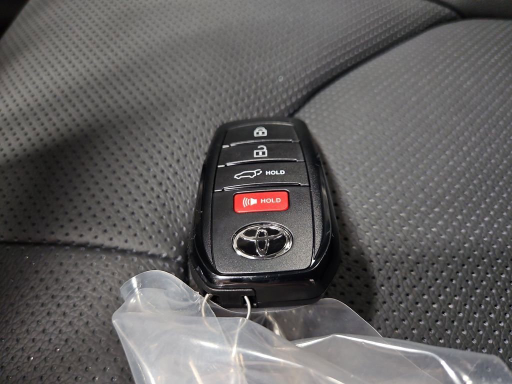 New 2026 Toyota Grand Highlander AWD Hybrid image 31