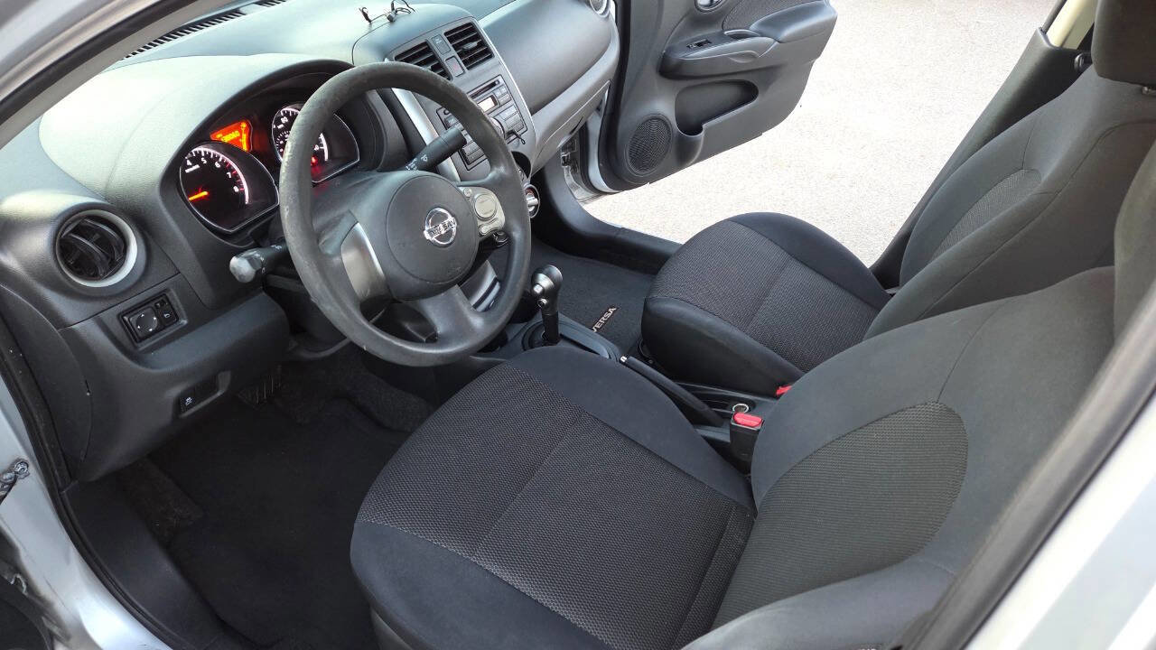 Used 2013 Nissan Versa SV image 24