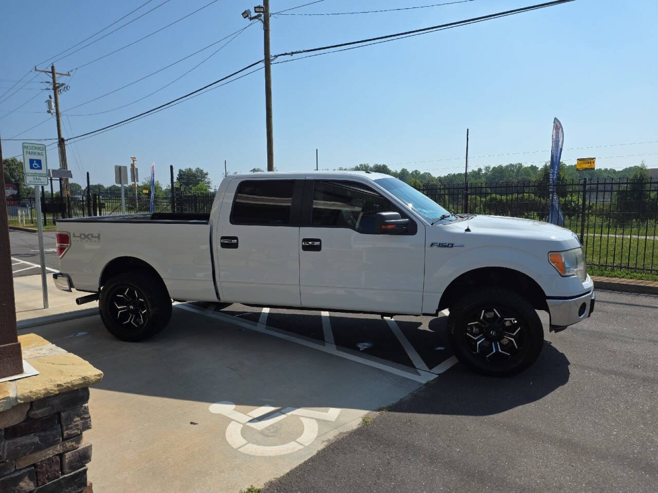 Used 2013 Ford F150 XLT w/ Luxury Equipment Group AWD/4WD image 7