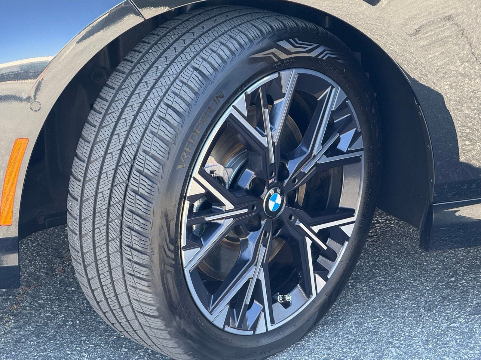 Used 2025 BMW 228i xDrive w/ Technology Package image 19