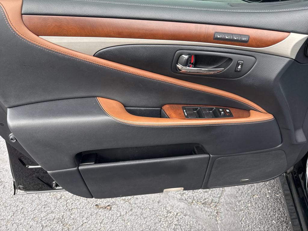 Used 2014 Lexus LS 460 L RWD image 12