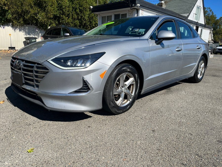 Used 2022 Hyundai Sonata SE w/ Preferred Accessory Package FWD image 2