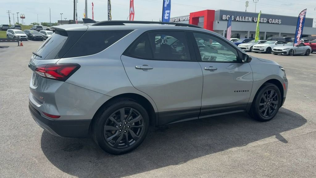 Used 2024 Chevrolet Equinox RS w/ LPO, Floor Liner Package FWD image 7