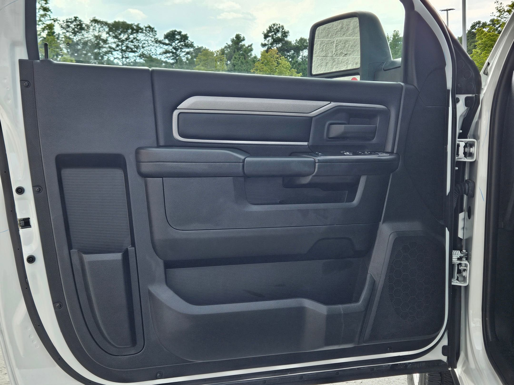 Used 2024 RAM 2500 Tradesman image 17