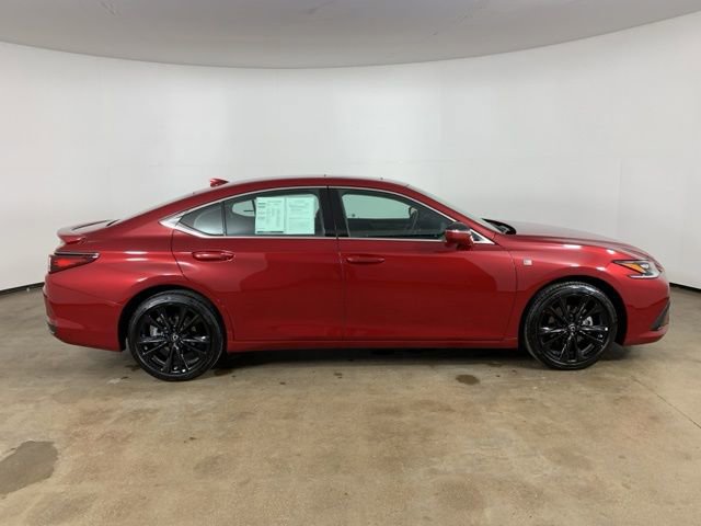 Used 2025 Lexus ES 300h F Sport w/ Accessory Package (Z2) image 7