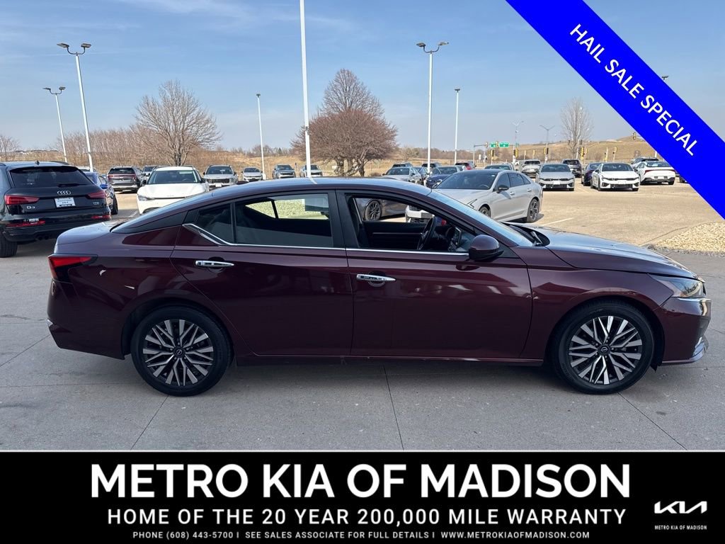Used 2023 Nissan Altima 2.5 SV FWD image 6