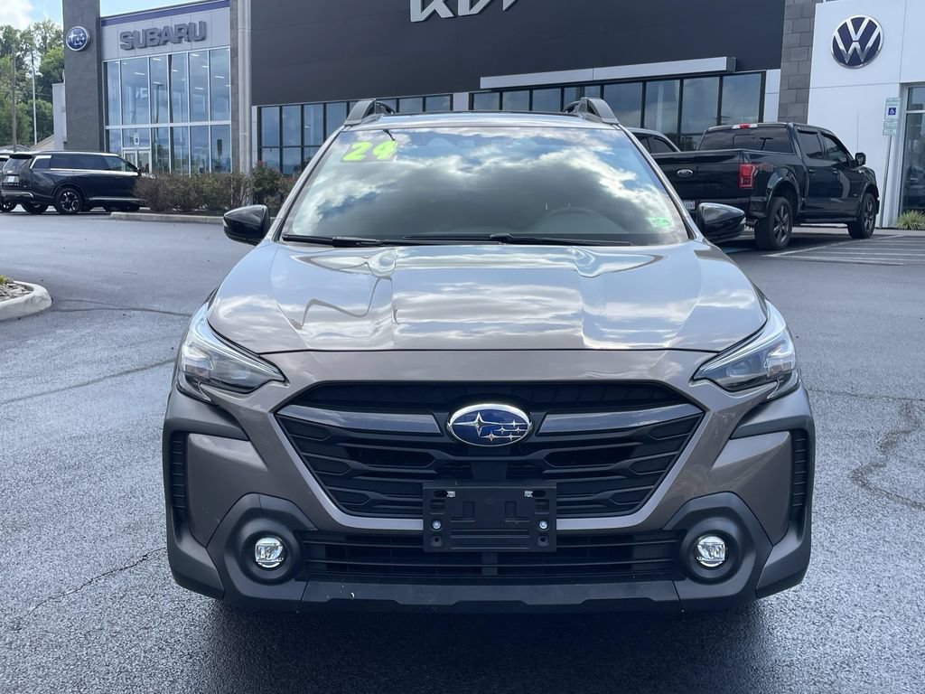 Certified 2024 Subaru Outback Limited AWD/4WD image 2