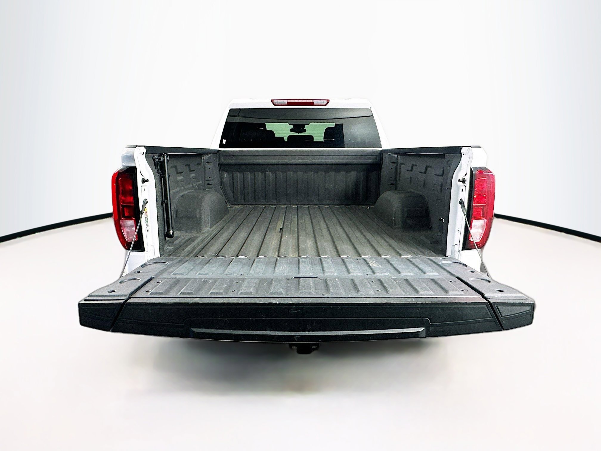 Used 2024 GMC Sierra 1500 Elevation image 28