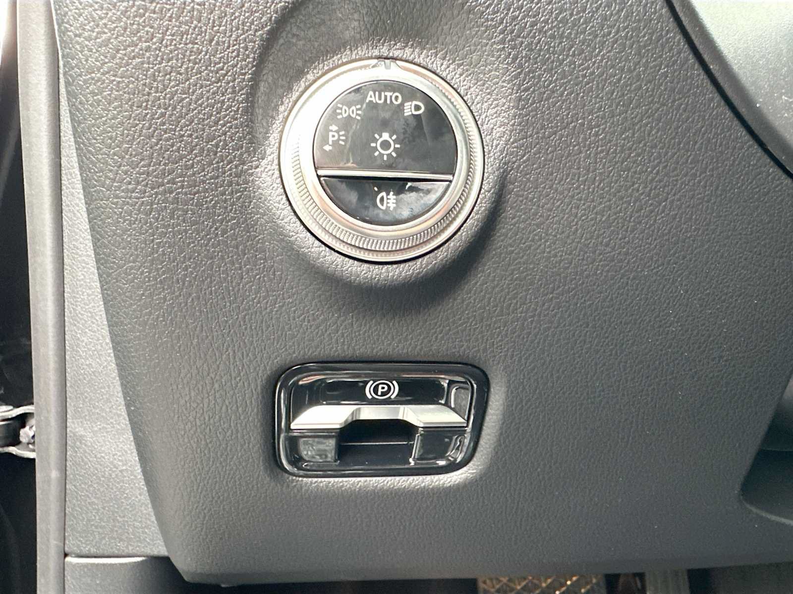 Used 2026 Mercedes-Benz C 300 4MATIC Sedan image 10
