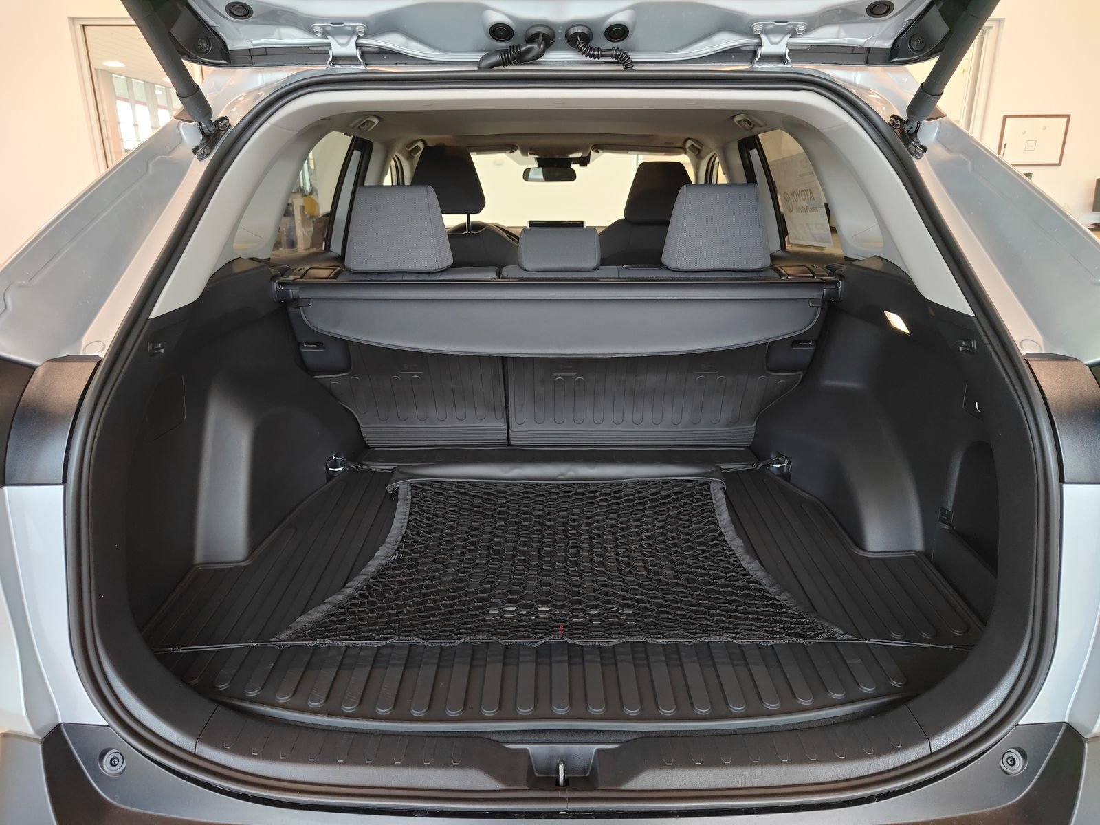 New 2025 Toyota RAV4 XLE w/ Convenience Package image 16