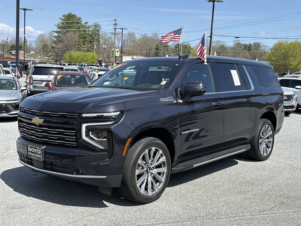 Used 2025 Chevrolet Suburban High Country w/ Sun And Tow Package AWD/4WD image 5