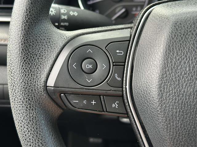Used 2019 Toyota Camry LE FWD image 15