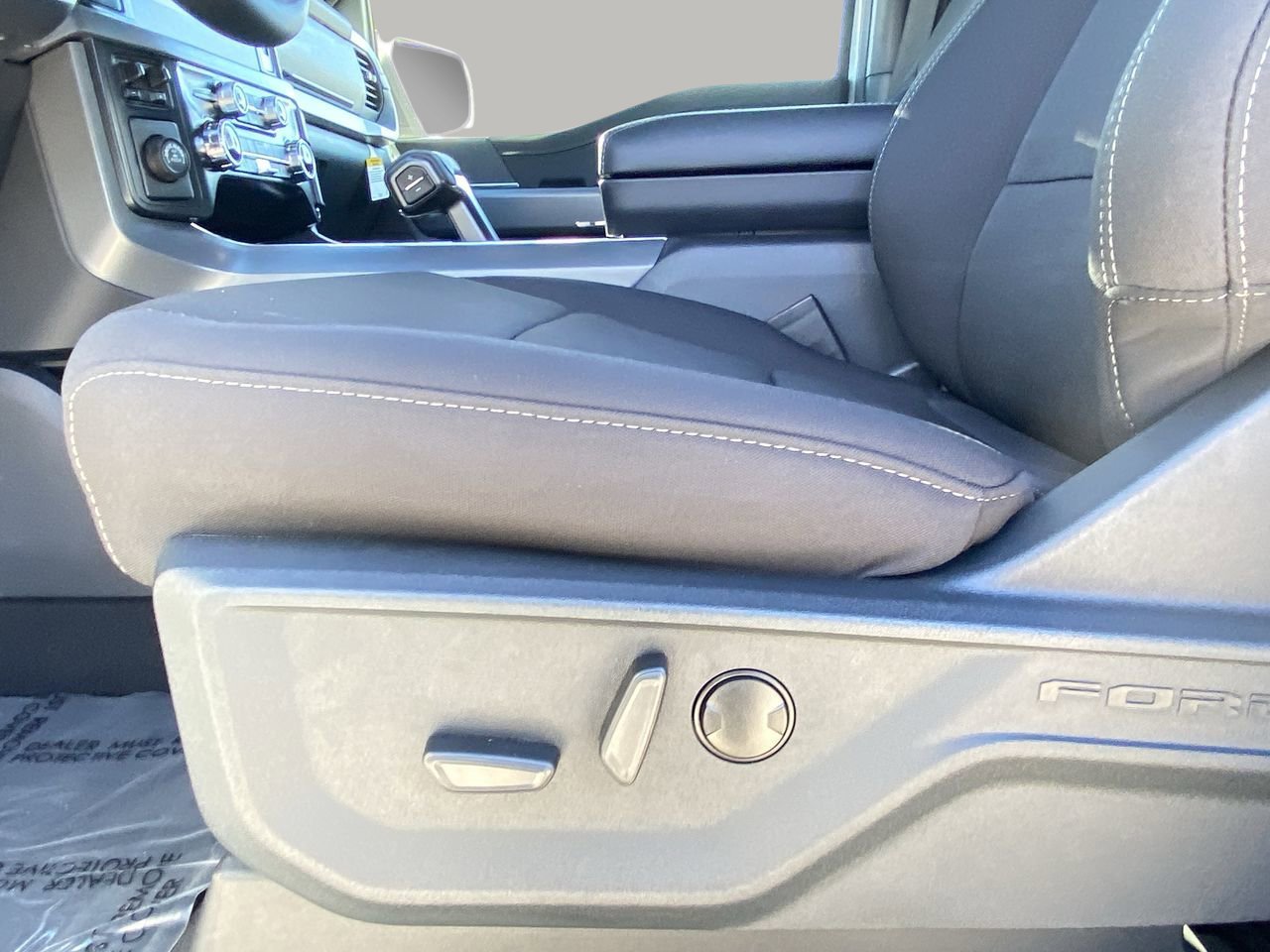 New 2025 Ford F150 XLT w/ Equipment Group 302A MID image 19