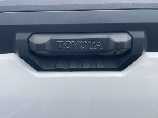 Used 2026 Toyota Tundra SR5 w/ SR5 Premium Package AWD/4WD image 12