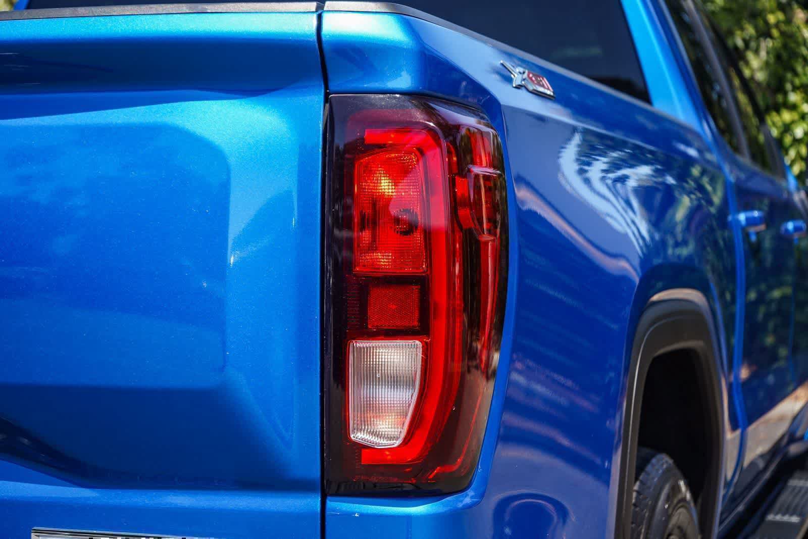 Used 2022 GMC Sierra 1500 Elevation AWD/4WD image 7