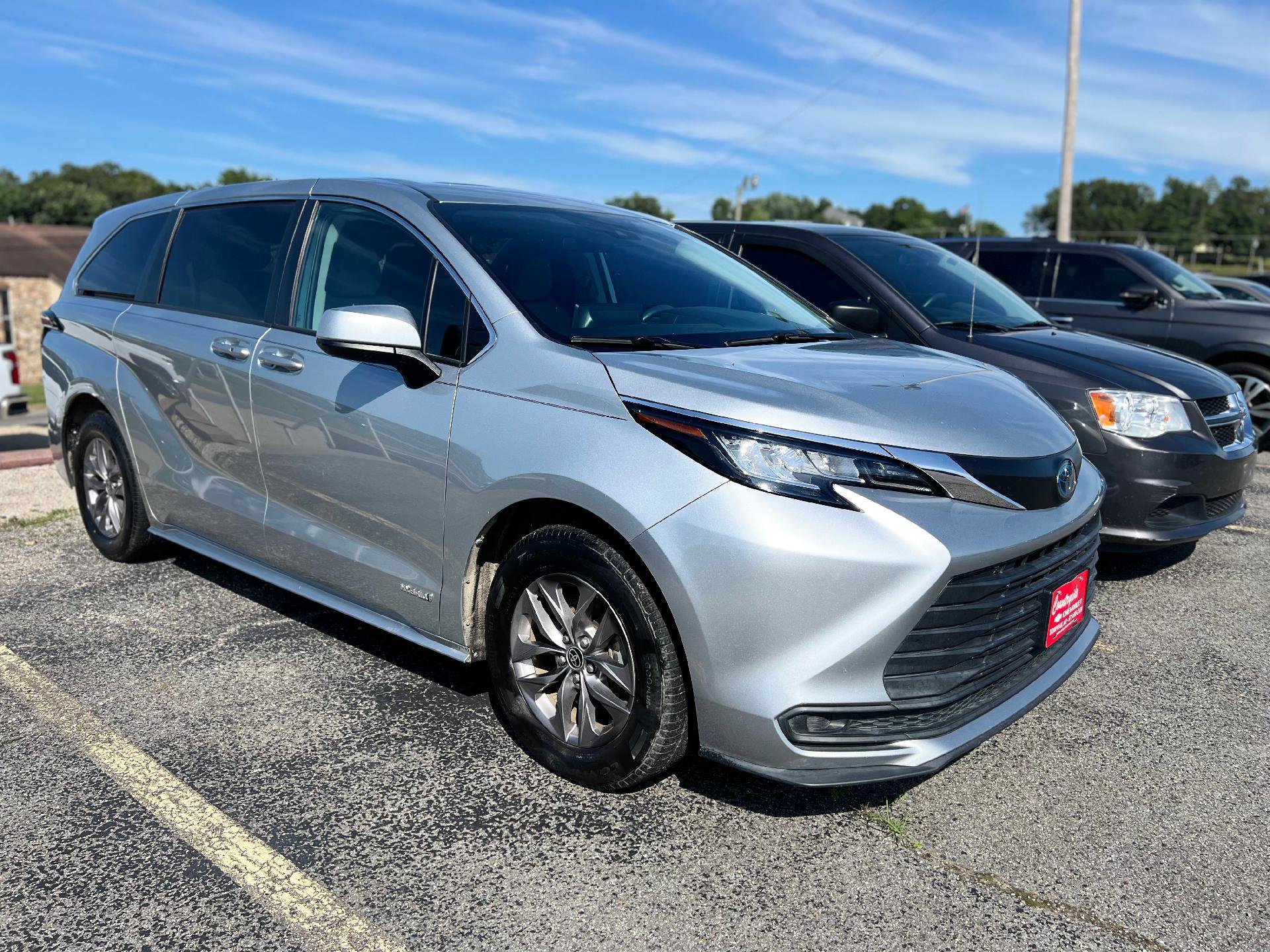Used 2021 Toyota Sienna LE