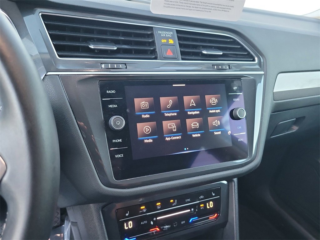 Certified 2022 Volkswagen Tiguan SE image 20