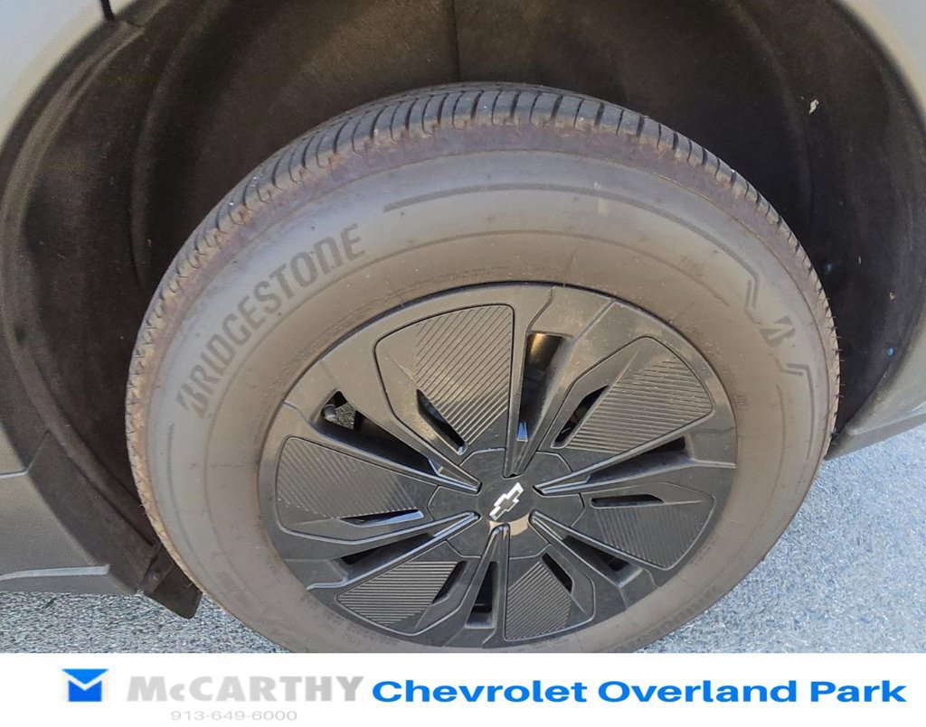 Used 2025 Chevrolet Blazer EV LT AWD/4WD image 8
