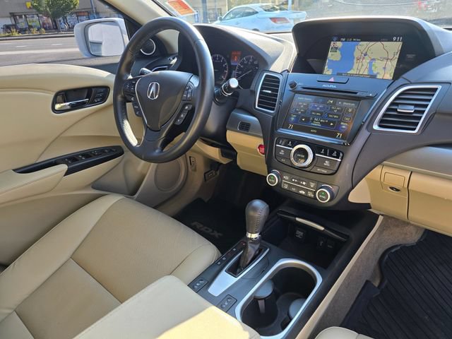 Used 2018 Acura RDX w/ Technology Package AWD/4WD image 12