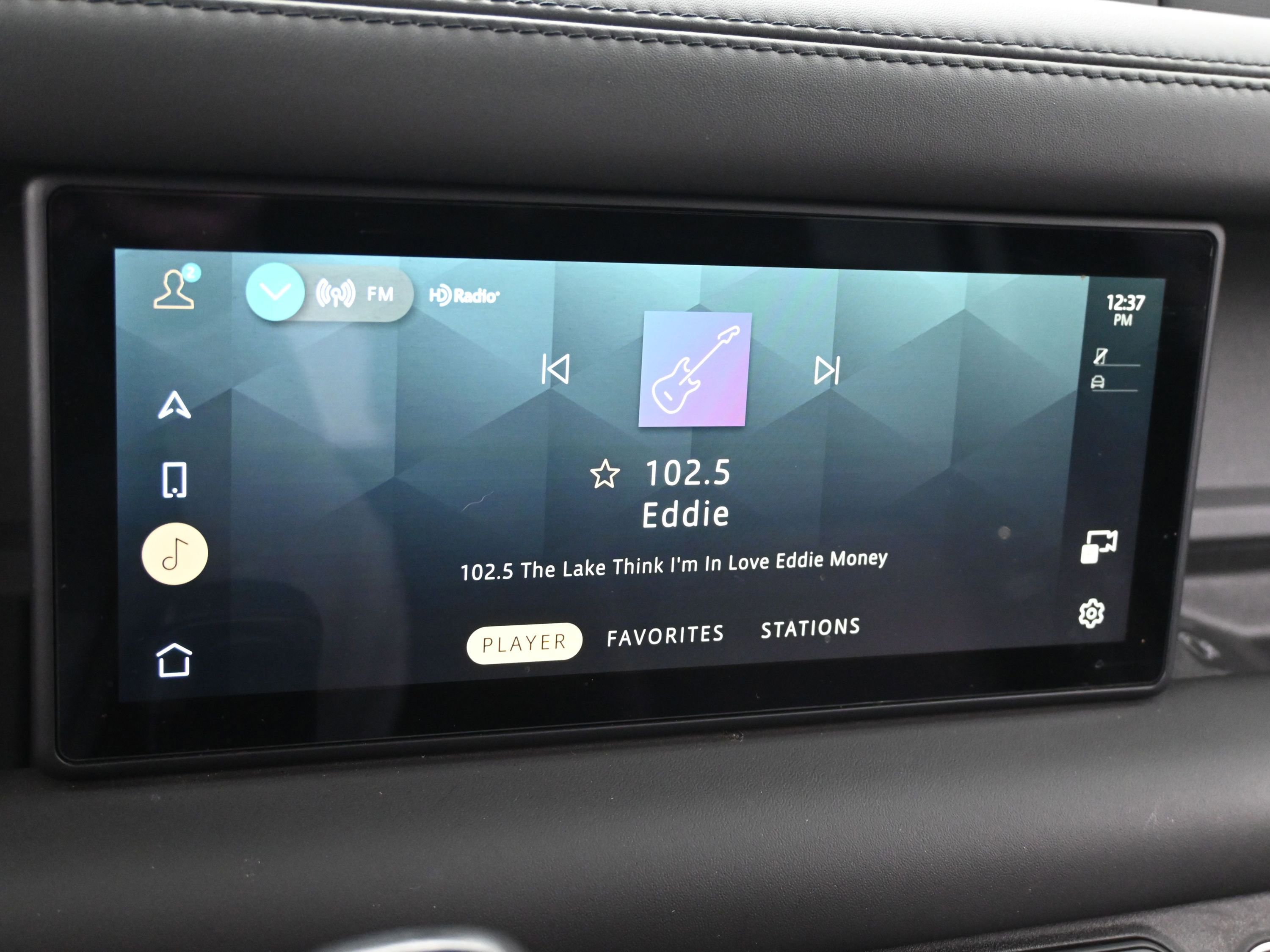 Used 2023 Land Rover Defender 110 X-Dynamic SE image 15